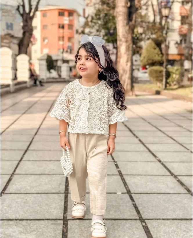 کت و شلوار دخترانه ، طرح گیپور، مناسب1 تا 8 سال